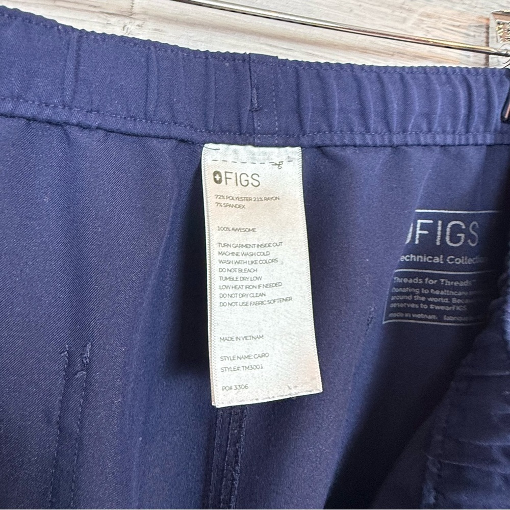FIGS Caro Cargo Scrub Pants | Navy Blue | Size Large | Technical Collection - Picture 9 of 13